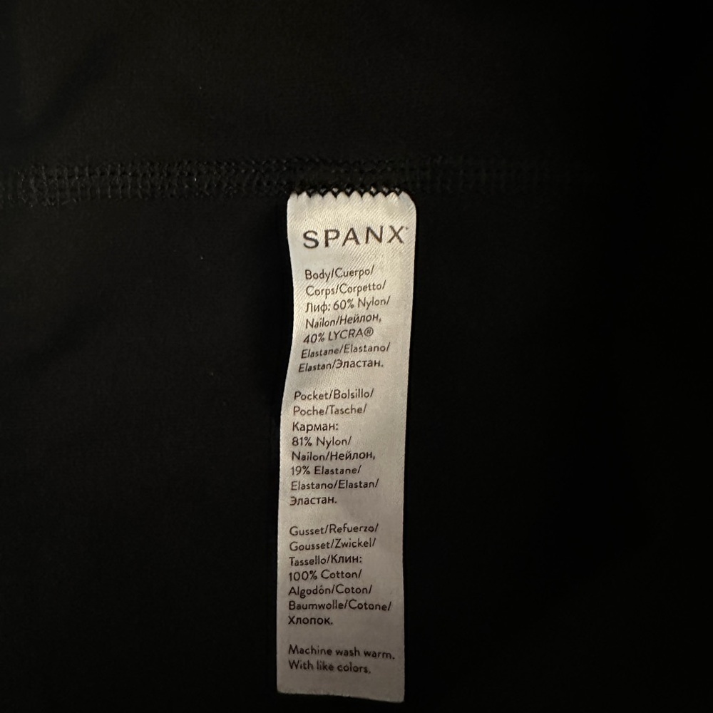 SPANX Look At Me Now High-Waisted Seamless Leggings – Black – Size M - Picture 8 of 9